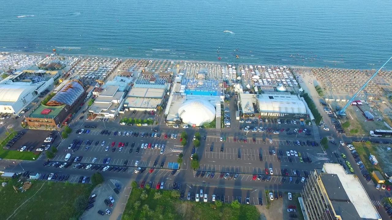 Aqua Vista Fratelli - Vedere Top La Mare Si Lac - Summerland Apartment Mamaia Luaran gambar